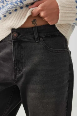 The Era Mid Rise Straight Jean