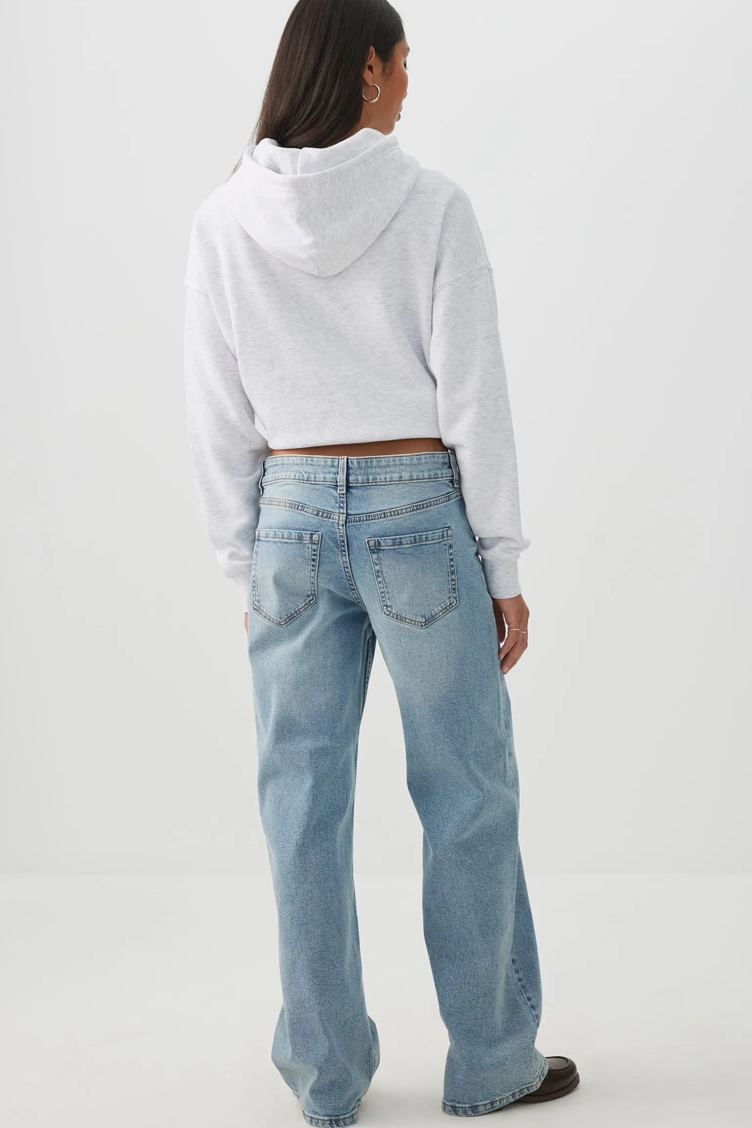 The Era Mid Rise Straight Jean