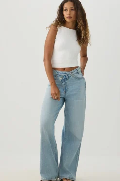 The Legacy Fit Crossover Waist Wide Leg Jean