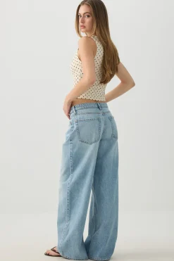 The Off-Duty Fit Low Rise Wide Leg Jean
