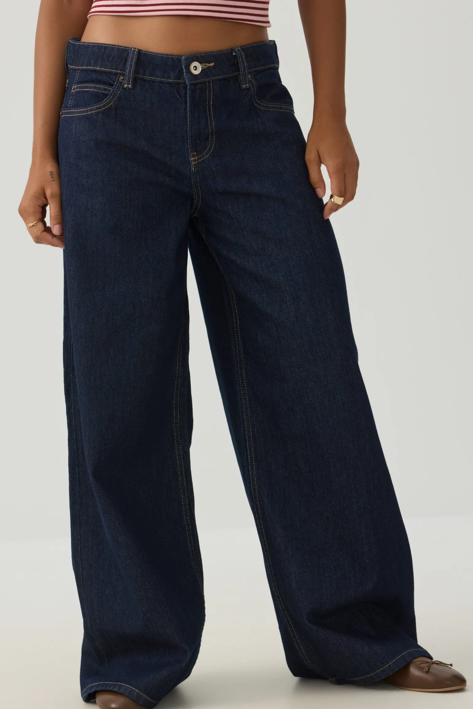 The Off-Duty Fit Low Rise Wide Leg Jean