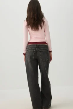 The Off-Duty Fit Low Rise Wide Leg Jean
