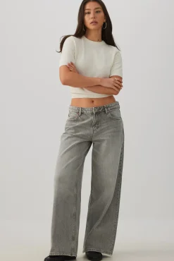 The Off-Duty Fit Low Rise Wide Leg Jean