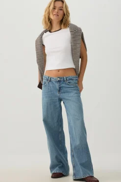 The Off-Duty Fit Low Rise Wide Leg Jean