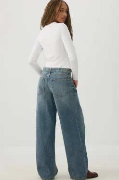 The Off-Duty Fit Low Rise Wide Leg Jean