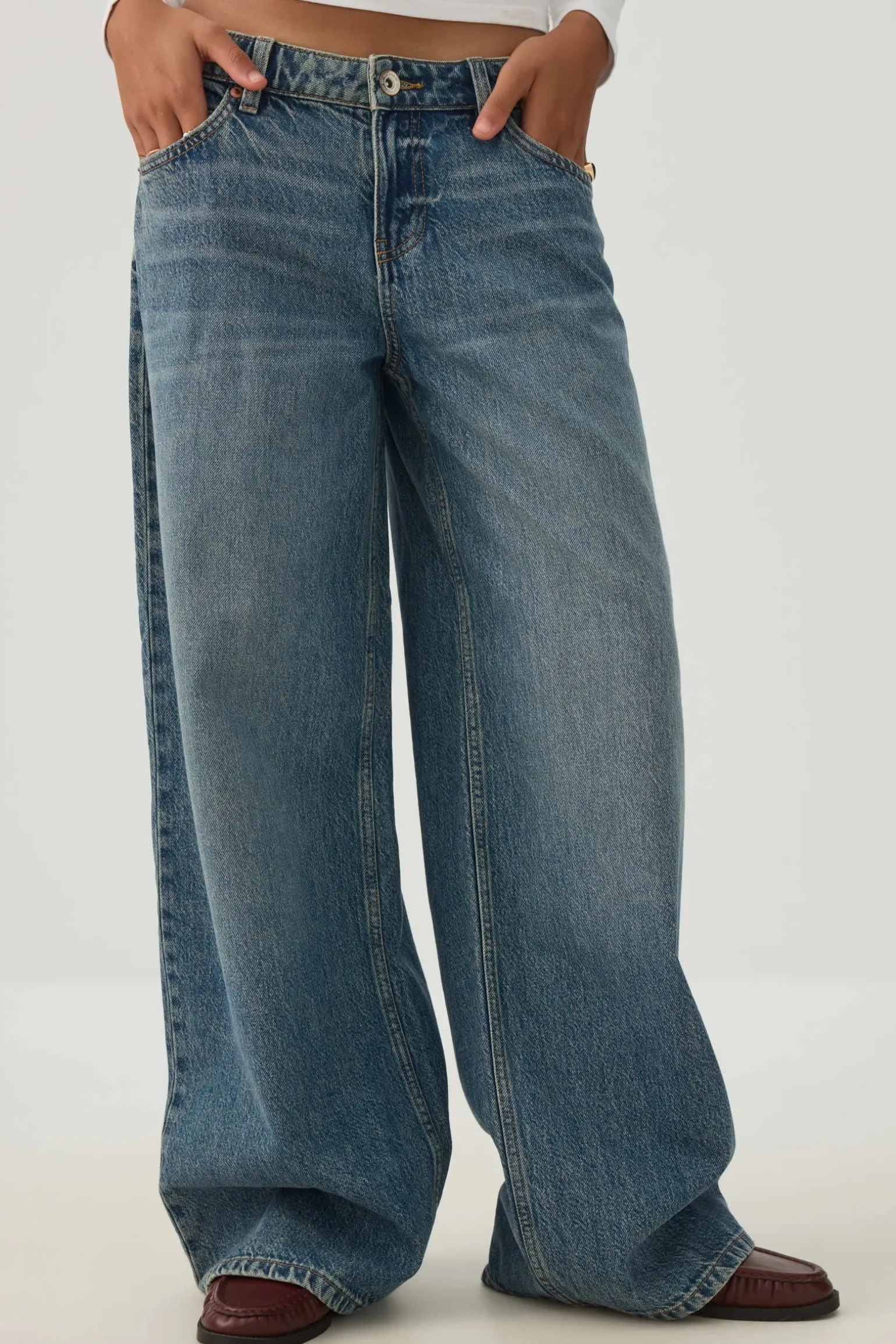 The Off-Duty Fit Low Rise Wide Leg Jean