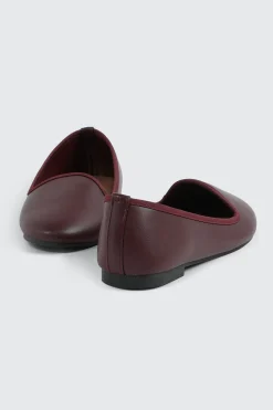 Timeless Ballet Flats