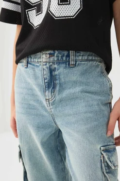 Wide Leg Cargo Jeans