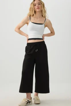 Wide Leg Pull On Capris