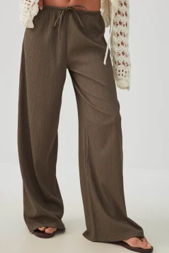 Wide Leg Seersucker Pants