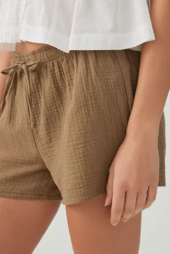 Woven Mid Rise Shorts